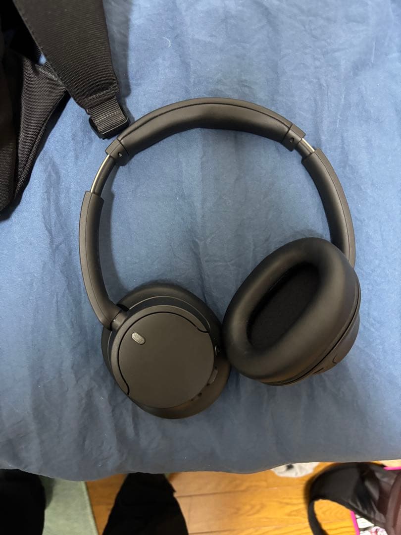 ブラック ワイヤレスヘッドホン オーバーイヤー