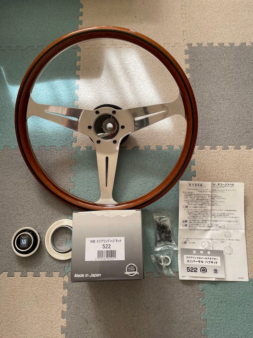 希少大径サイズ　ランクル80 ナルディステアリング39㎝　ボス付き　当時物