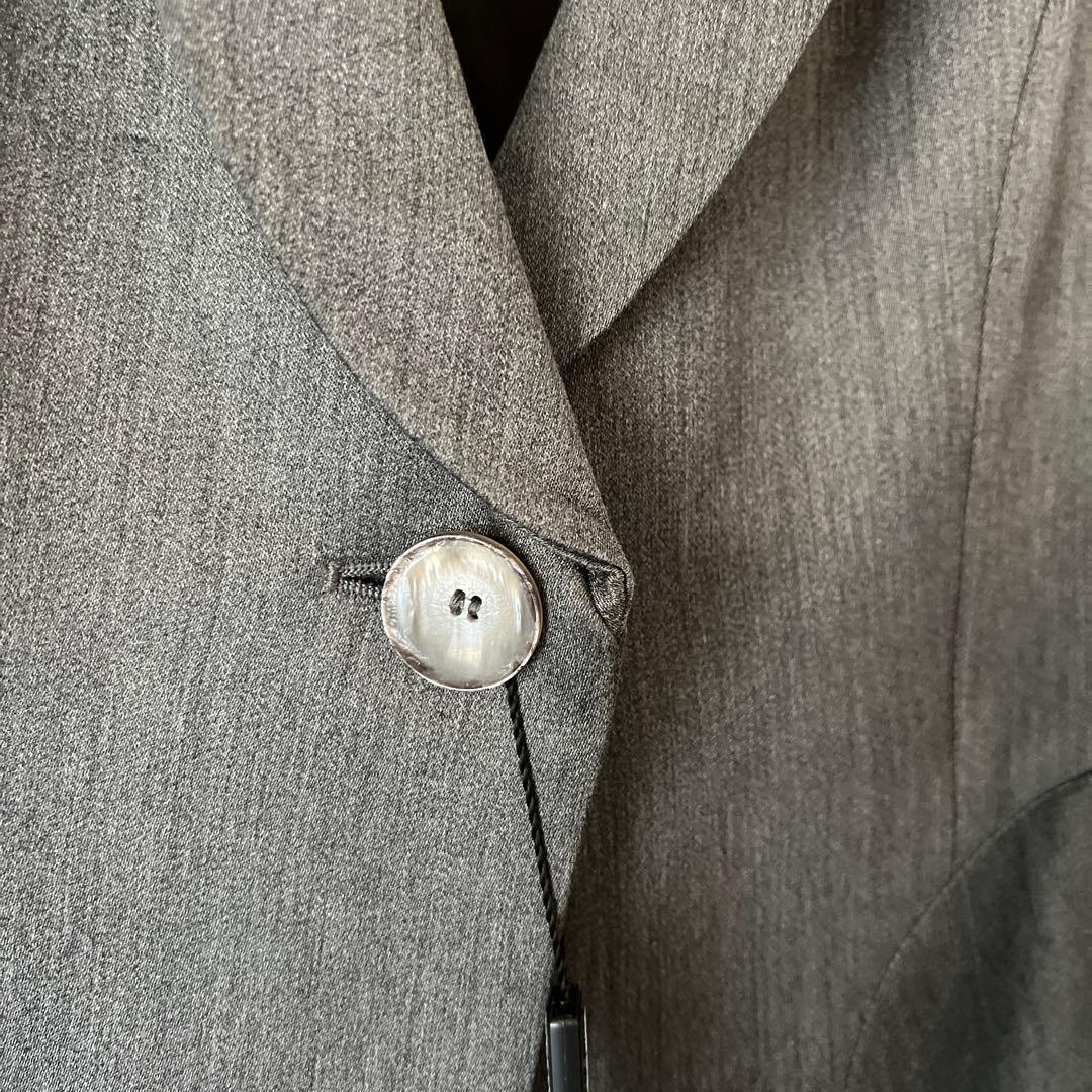 新品✨エンポリオアルマーニ　テーラードジャケット　バックデザイン　40 シルバー