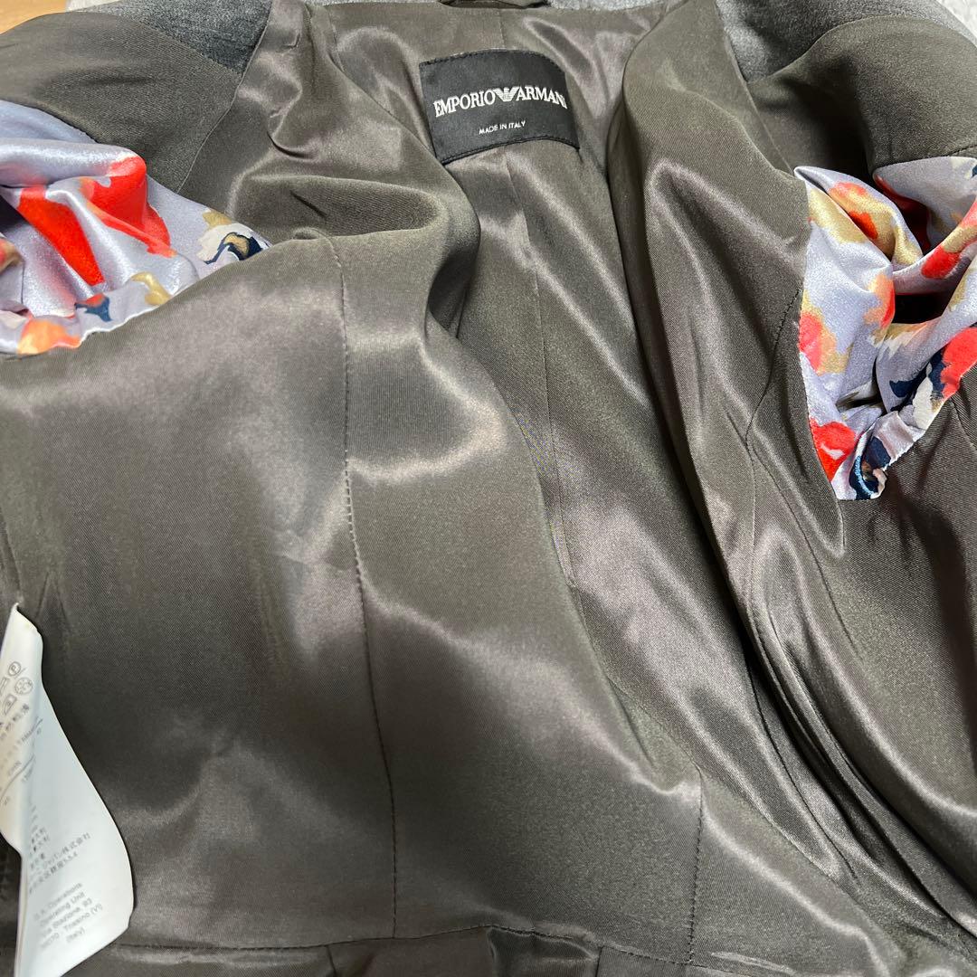 新品✨エンポリオアルマーニ　テーラードジャケット　バックデザイン　40 シルバー