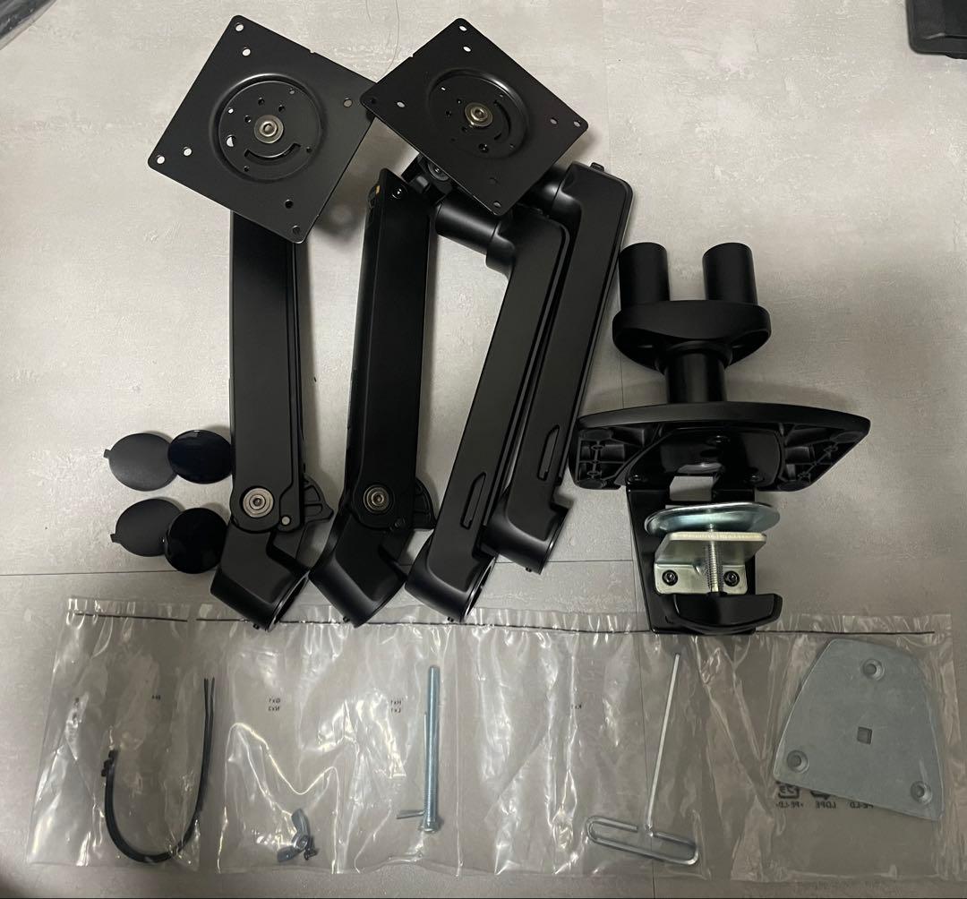 Amazonベーシック　デュアルモニターアーム