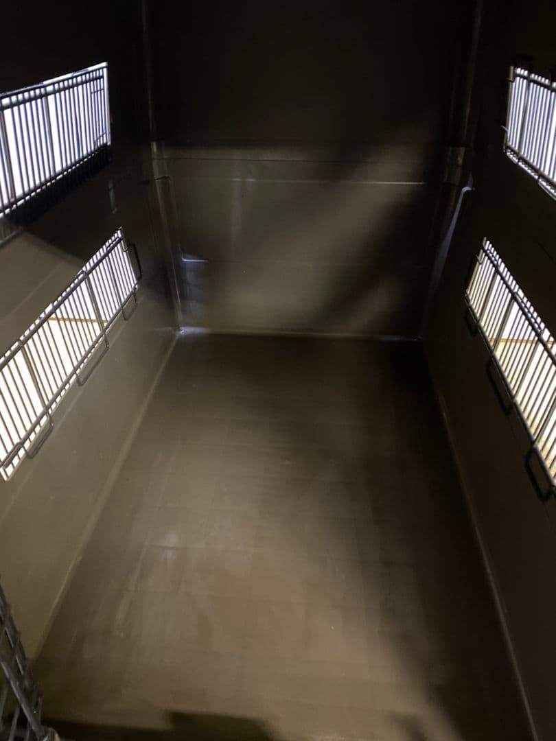 R ∞　アイリスオーヤマ　大型犬用キャリー ATC-870 通気口付き