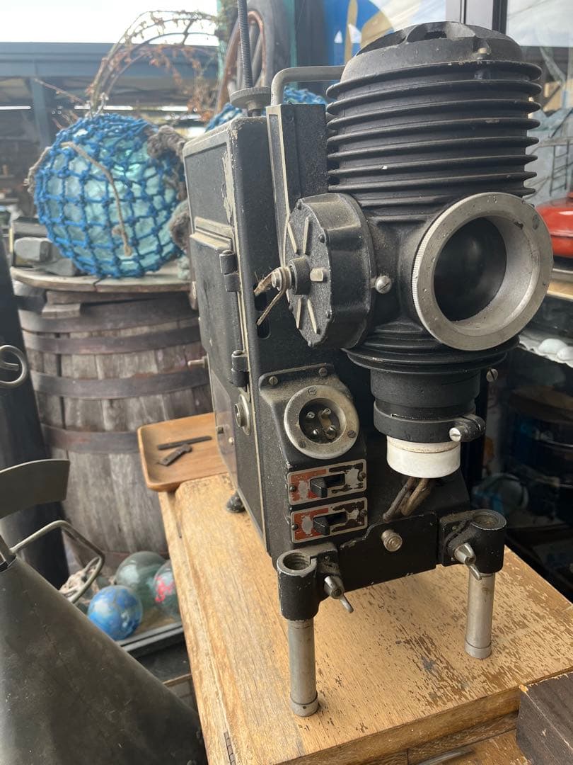 映写機、昭和レトロ映写機、業務用映写機、アンティーク映写機