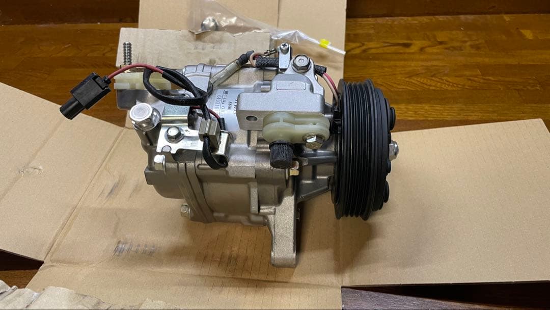 送料込み　エアコン コンプレッサー STR05 3800リビルト品