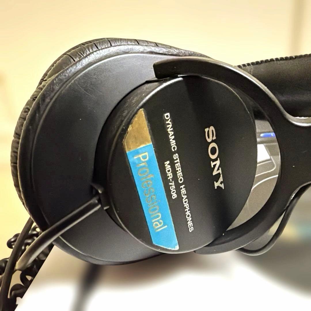 Sony MDR-7506 サウンドモニターヘッドホン　ヘッドフォン