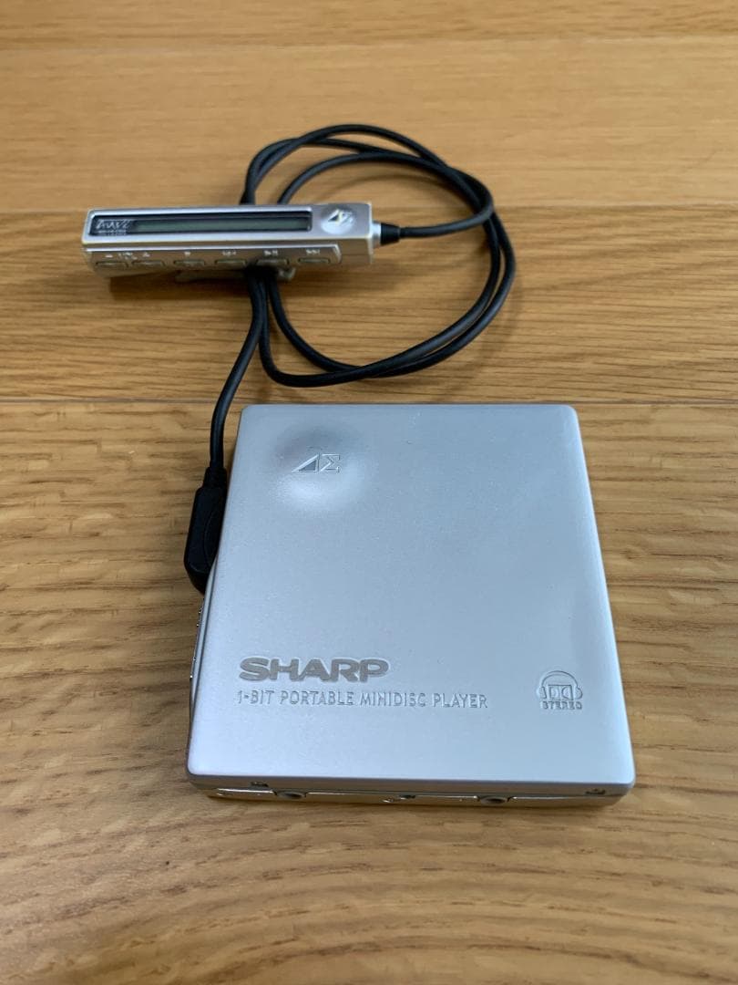 【ジャンク品】SHARP 1ビットポータブルMDプレーヤー MD-DS8-S