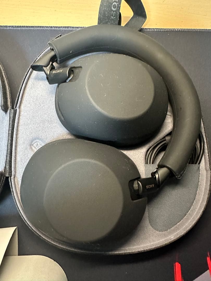 Sony WH-1000XM6ブラック　別売りカバー付