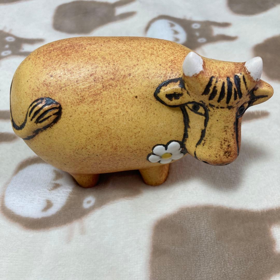 リサラーソン 置物 スウェーデンのお花のうし（イエロー）