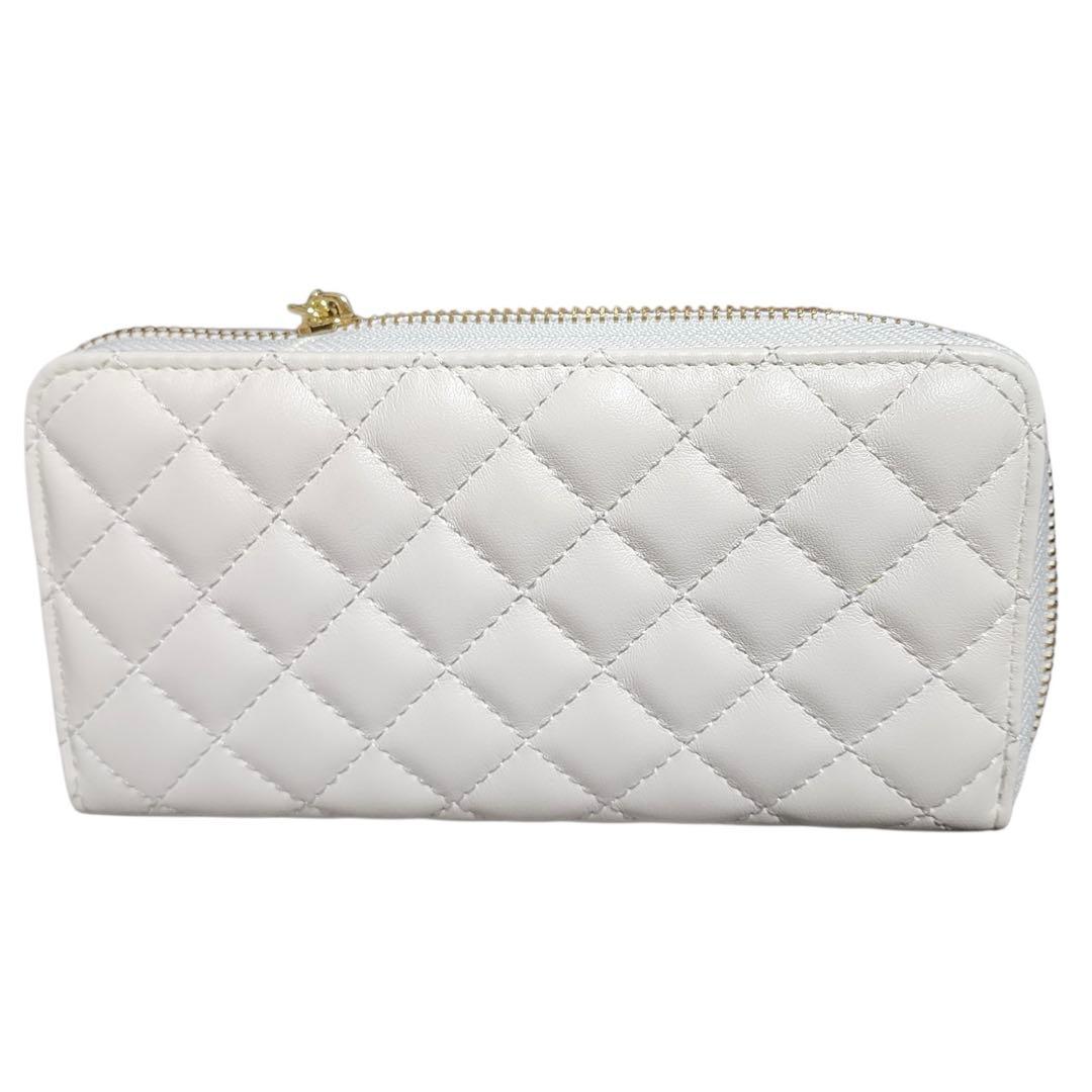 C*O様 CHANEL　長財布　ラウンドジップ　キルティング　白　ノベルティ