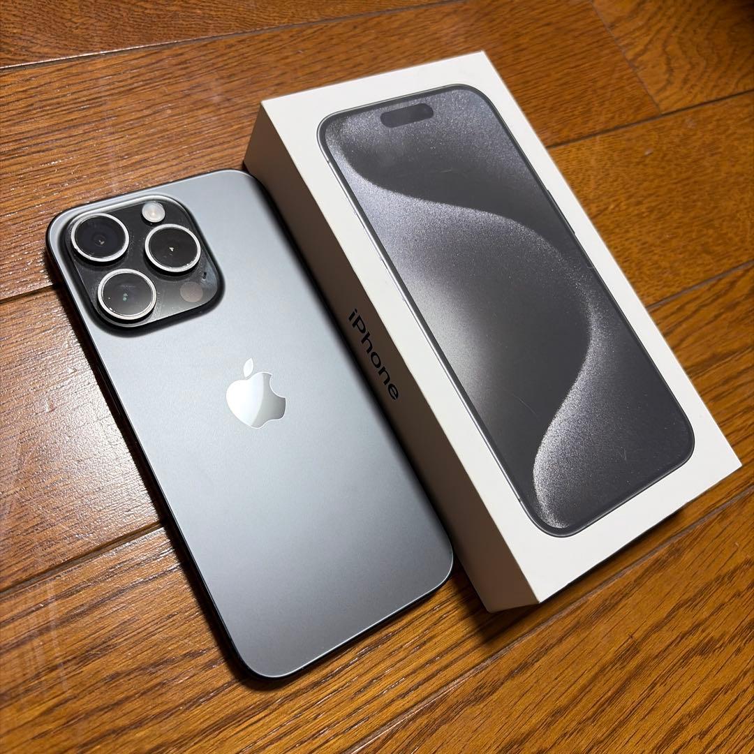 iPhone15Pro ブラックチタニウム 本体 箱付き