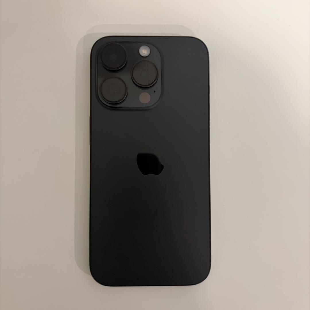 iPhone 15 Pro ブラックチタニウム128GB SIMフリー