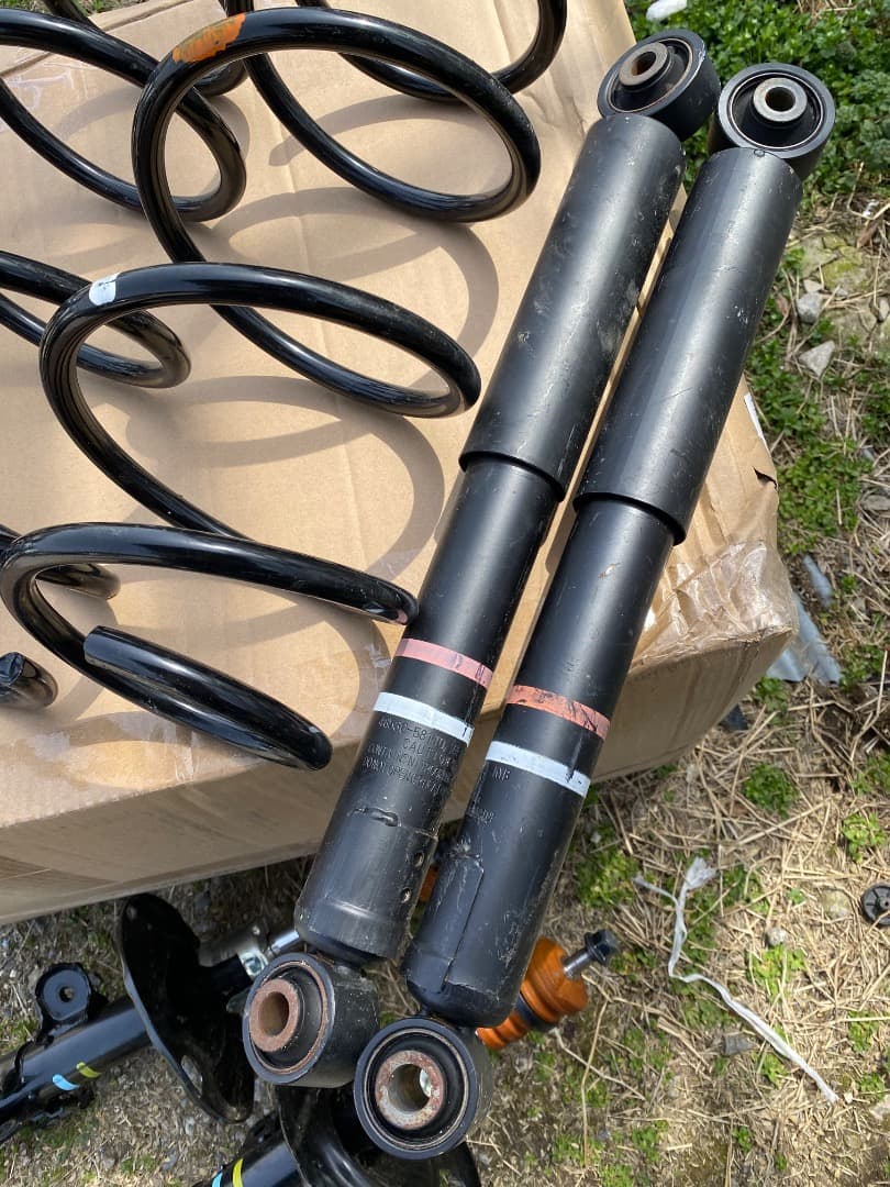 トヨタ純正AGH30WGGH30W30系アルファードヴェルファイアサスペンション