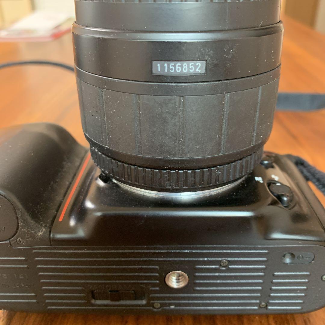Nicon 一眼レフ　フィルムカメラ　望遠レンズ