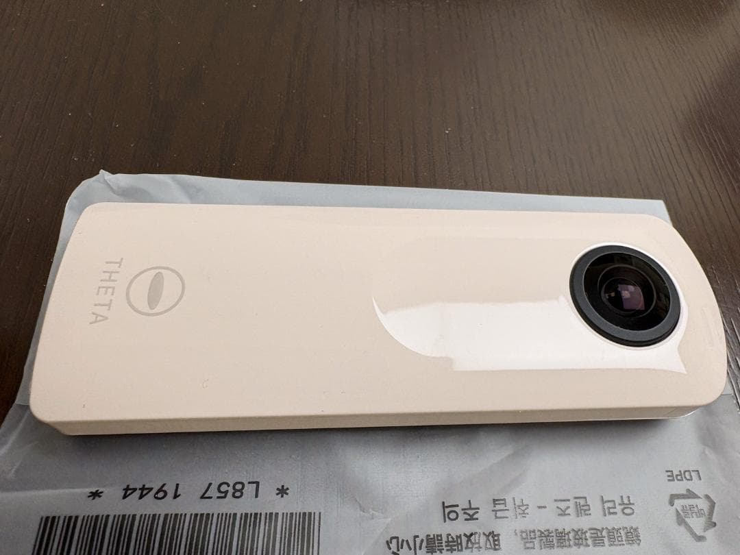 リコー360°撮影カメラTHETA SC2【美品・ケース付き】