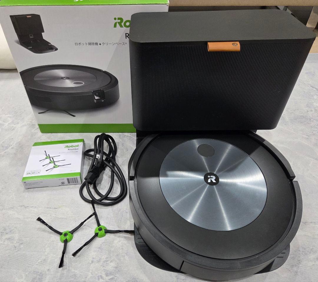 iRobot Roomba j7+ ルンバ　掃除機本体