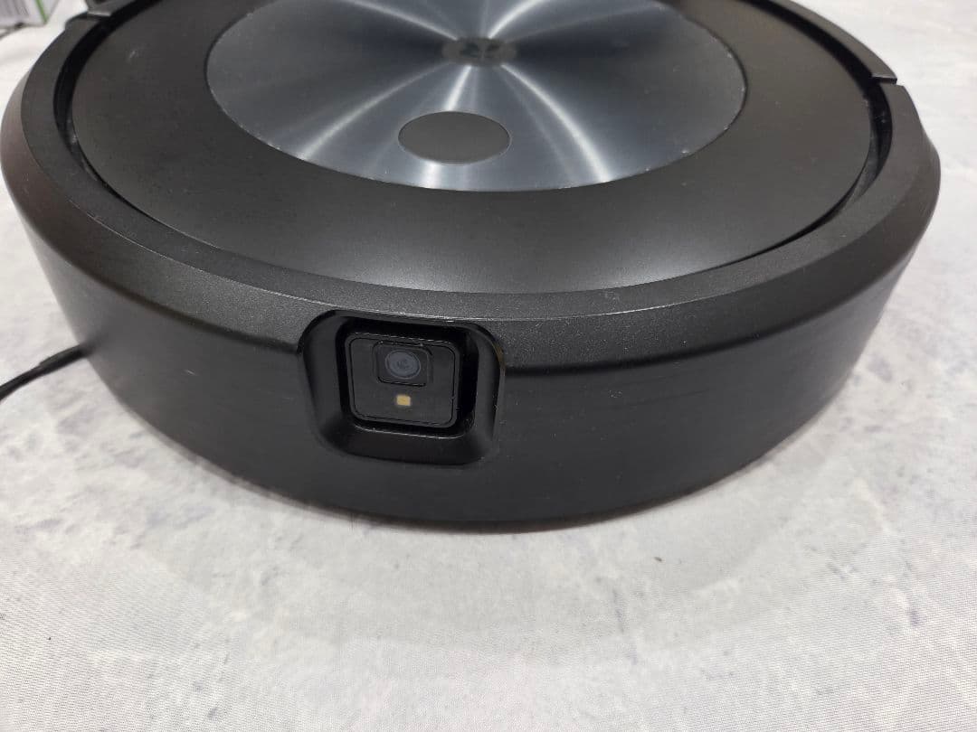 iRobot Roomba j7+ ルンバ　掃除機本体