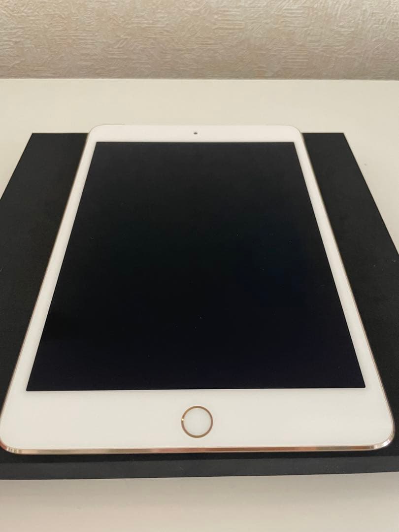 iPad本体 Apple iPad mini4 128GB WiFi + Cellular