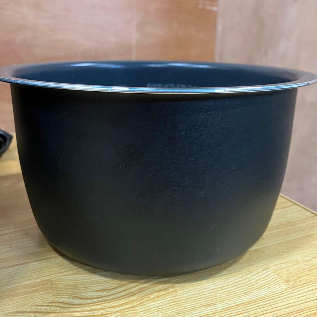 一都三県限定　配送設置無料　炊飯器　Panasonic Bistro 2023年