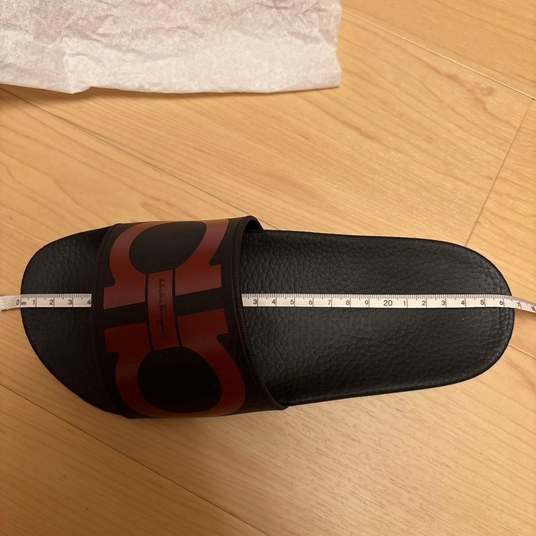 【新品未使用】フェラガモ　GROOVE ラバーサンダル　サイズ7