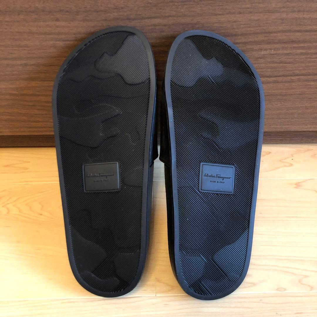 【新品未使用】フェラガモ　GROOVE ラバーサンダル　サイズ7