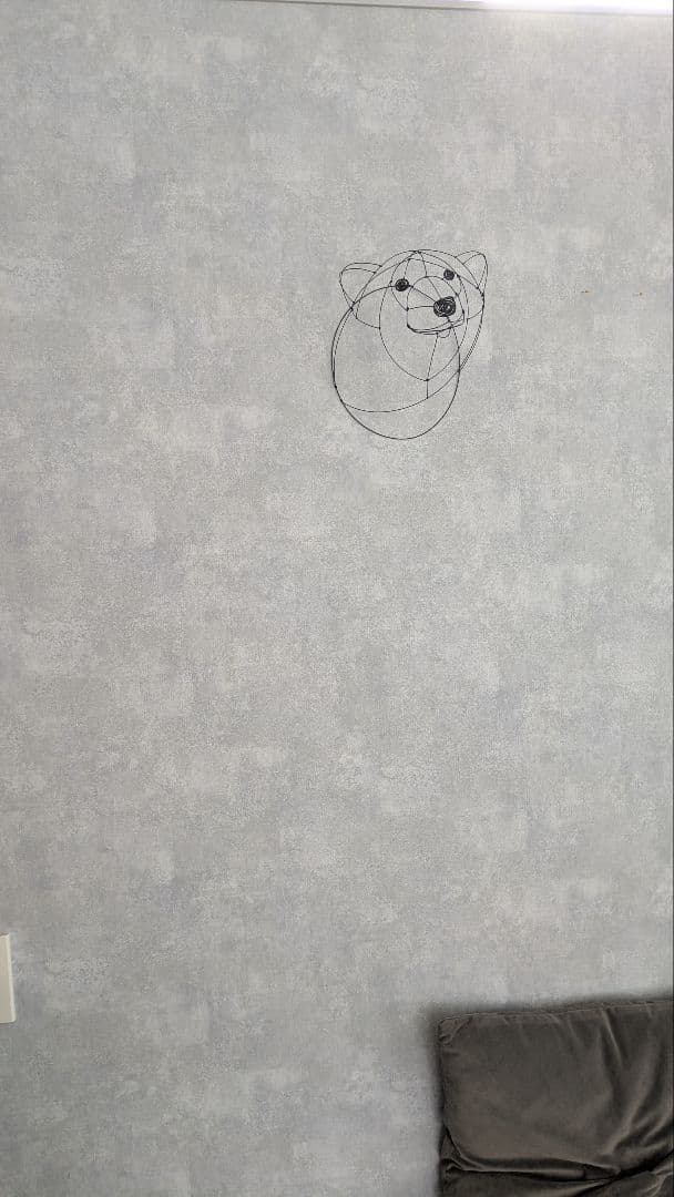 やさしいホッキョクグマのワイヤーアート