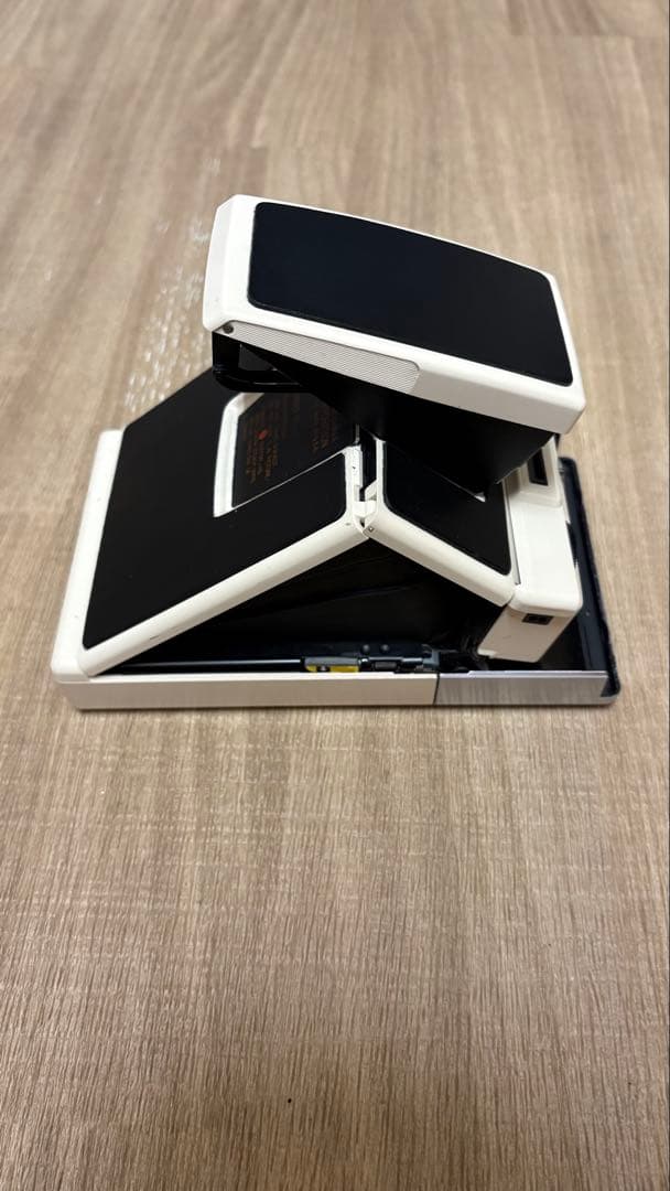 フィルムカメラ impossible POLAROID SX-70