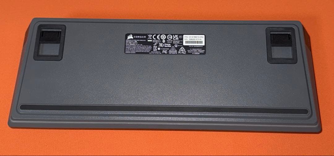 CORSAIR RGBバックライト付きK70 PRO MINI 無線