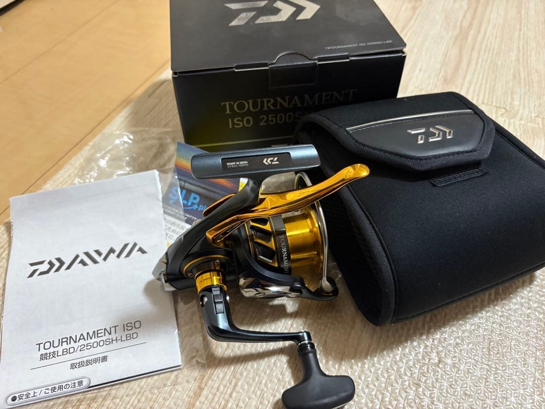 リール DAIWA 18 TOURNAMENT ISO 2500SH-LBD