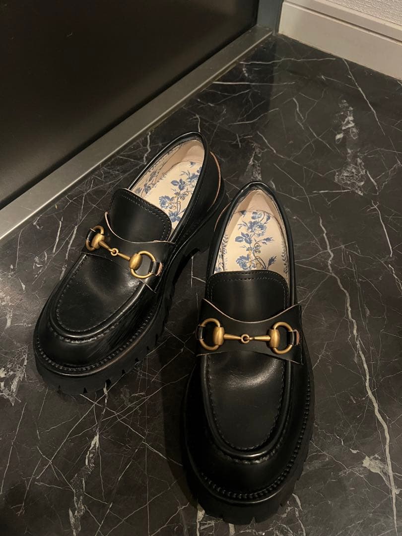 GUCCI厚底 ホースビットブラック レザー ローファー