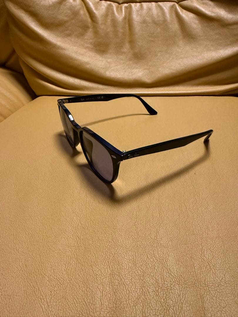 【美品】Ray-Ban レイバン サングラス ブラック ケース・クロス付き