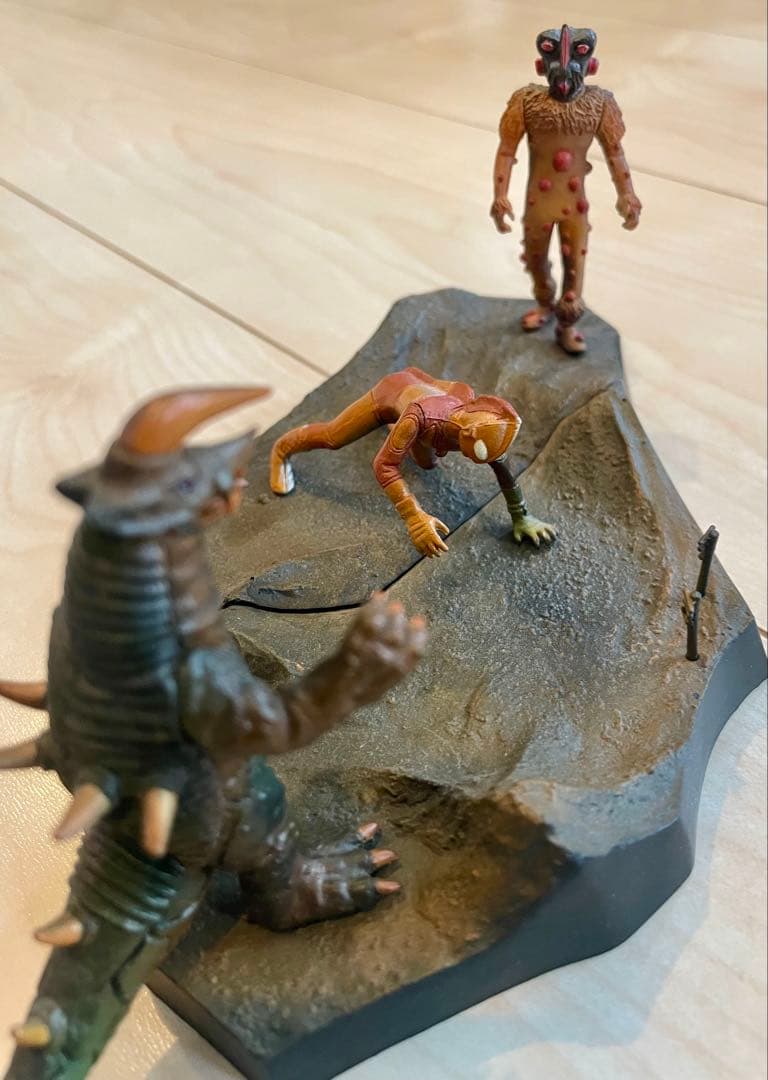 ウルトラ怪獣名鑑　帰ってきたウルトラマン　ナックル星人　ブラックキング　セット