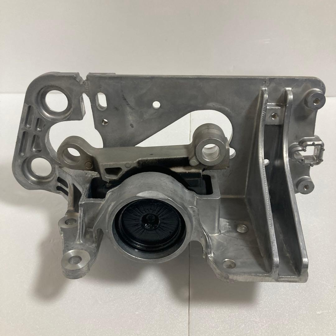 日産純正部品c25 セレナ左インシュレーターエンジンマウントLH