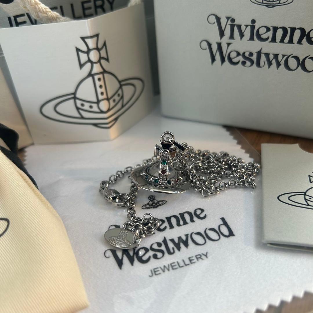 Vivienne Westwood ヴィヴィアン オーブネックレス