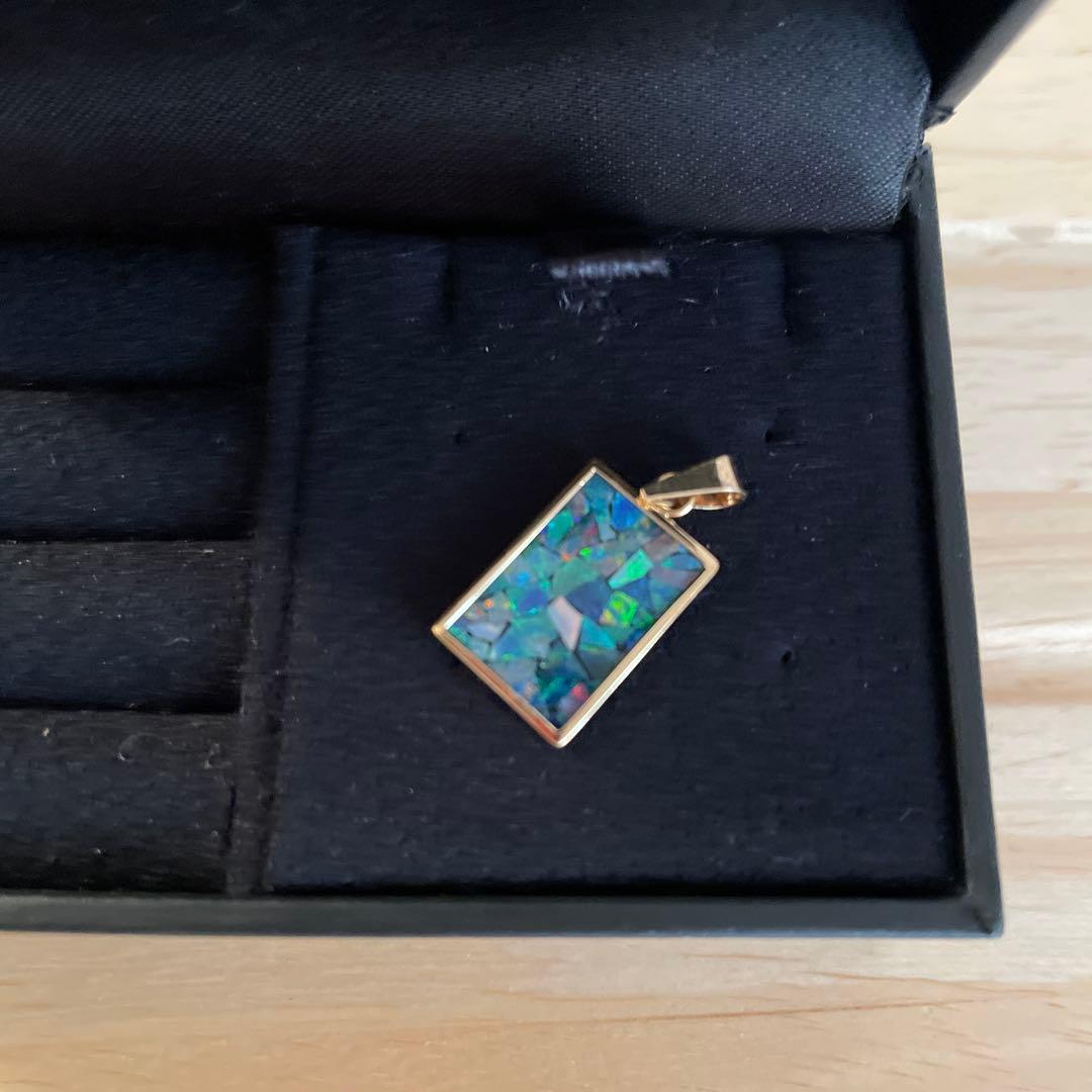 オパール 長方形チャーム k18YG ネックレストップ