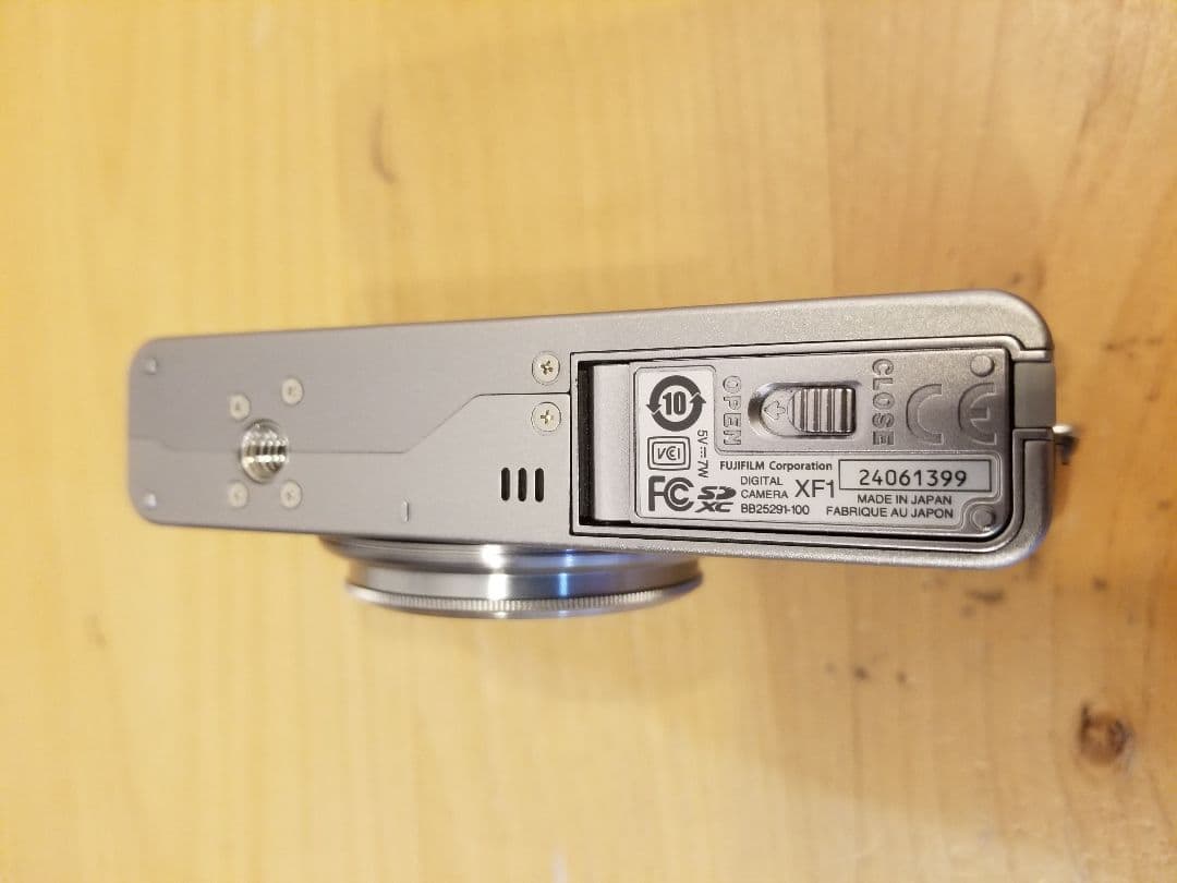FUJIFILM XF1 元箱付き ヴィンテージ カメラ レトロ