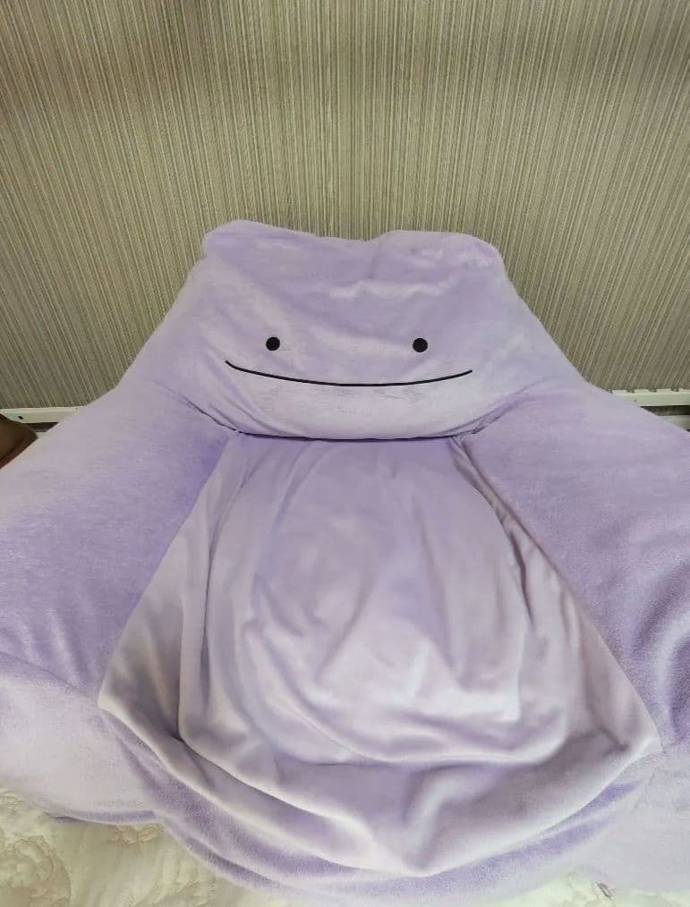 メタモンソファ