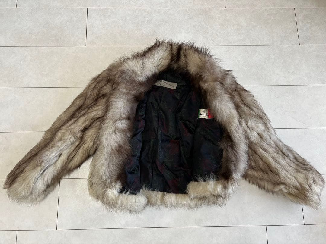 SAGAミンク　毛皮ショート丈コート　リアルファーミンク　フリーサイズ（M〜L）