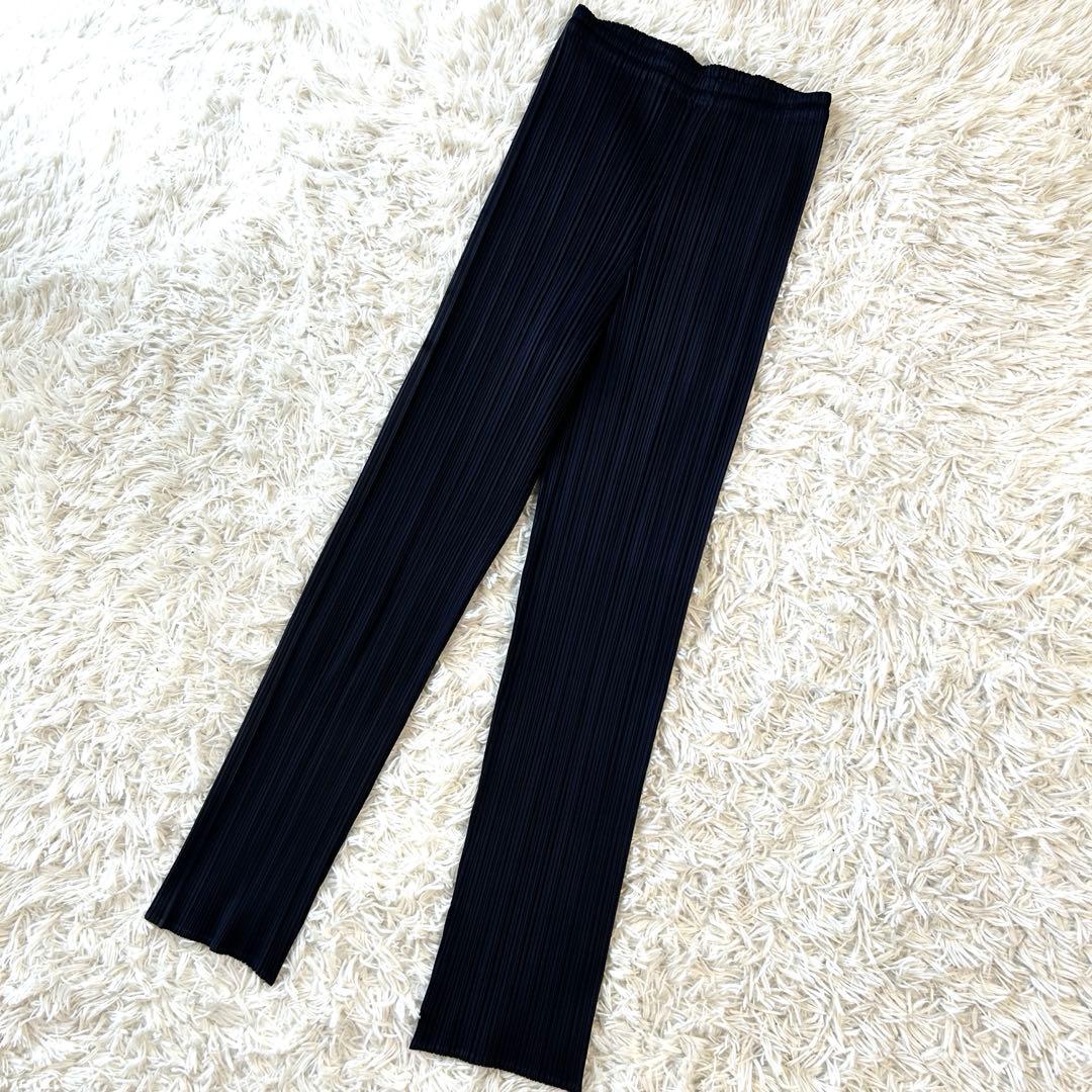プリーツプリーズ PLEATS PLEASE イッセイミヤケ パンツ ネイビー