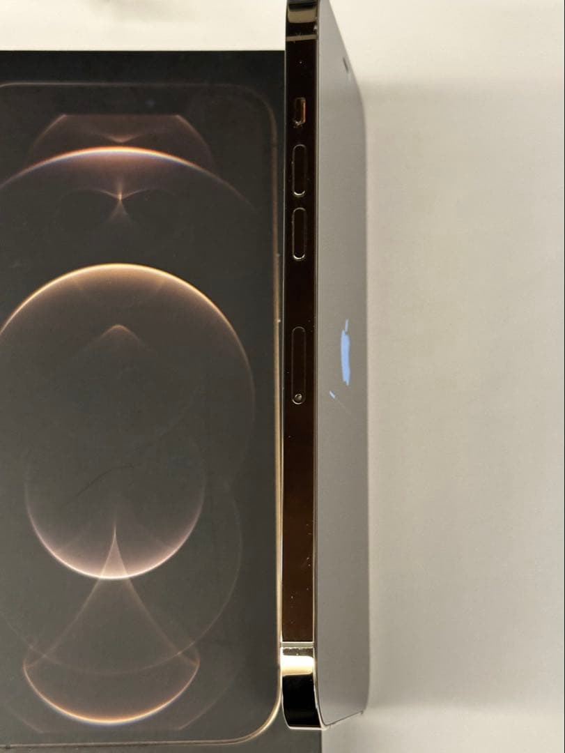 iPhone12ProMax 本体 256GB ゴールド SIMフリー