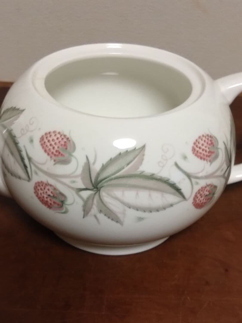 スージークーパー ワイルドストロベリー ティーポット