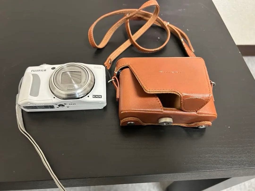 動作品 Fujifilm Finepix F770EXR デジタルカメラ