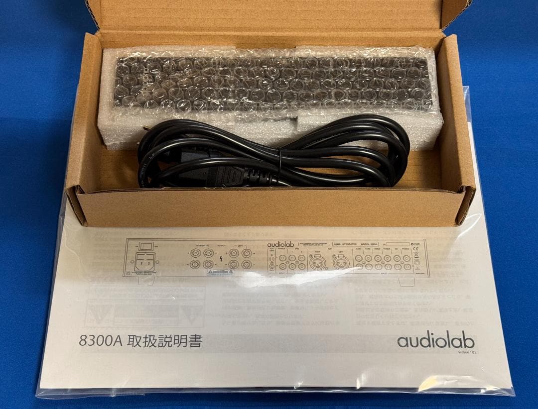 audiolab「8300A」バイワイヤ対応アンプ 新品同様