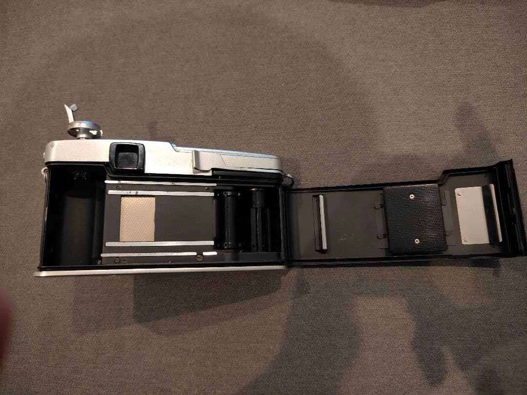 フィルムカメラ OLYMPUS-PEN FV