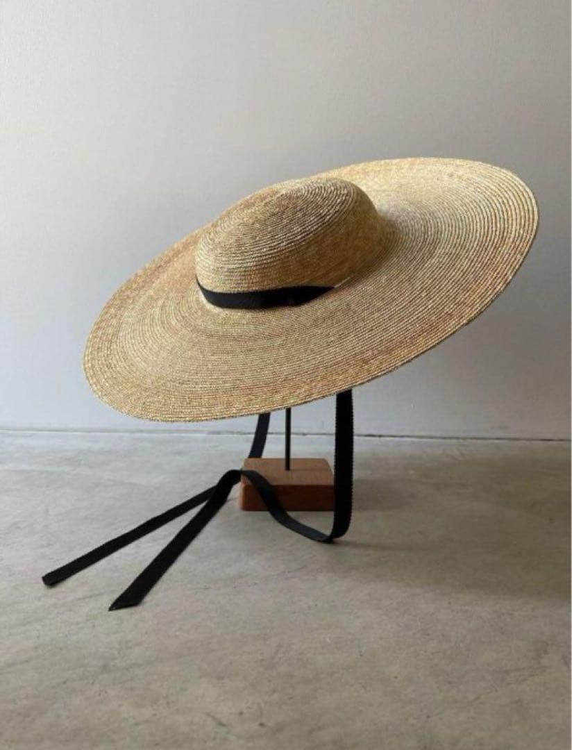 マ*メ様 sugri ストロー製 麦わら帽子 黒いリボン付き