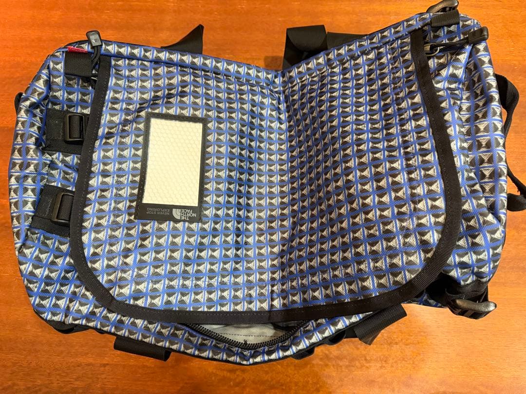 いそ！Supreme NORTH FACE ダッフルバッグ バックパック