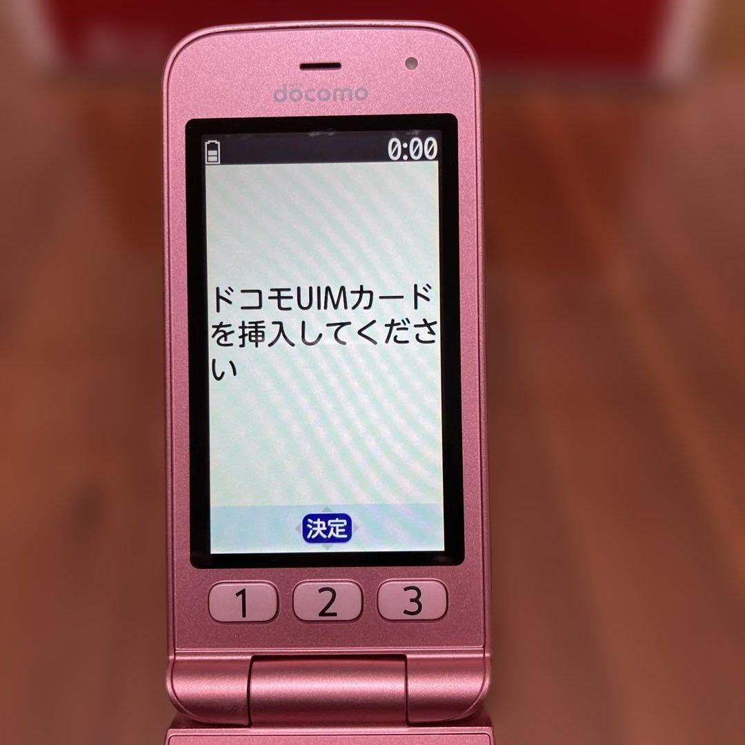 docomo F-02J ピンク 携帯電話 本体 中古