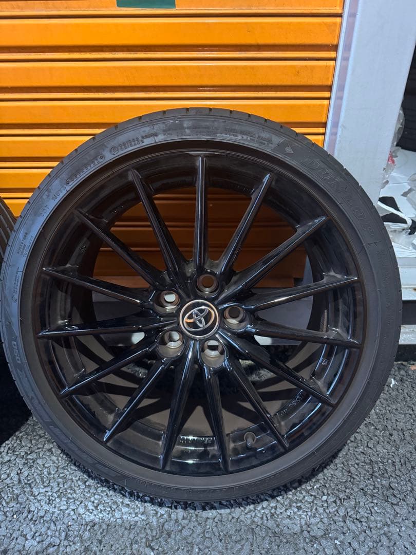 トヨタGRヤリス18インチ タイヤホイール4本セット引き取り歓迎エンケイホイール
