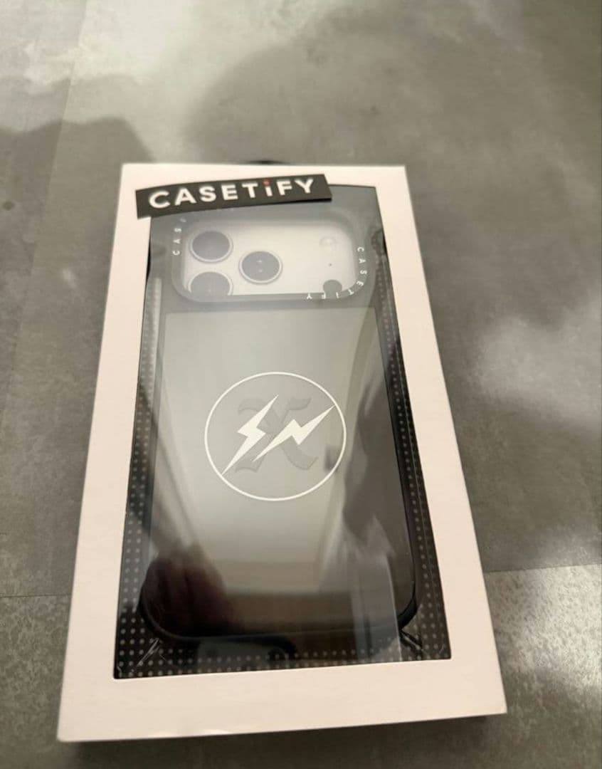 iPhoneアクセサリー CASETiFY Fragment GOD SELECTION 17pro