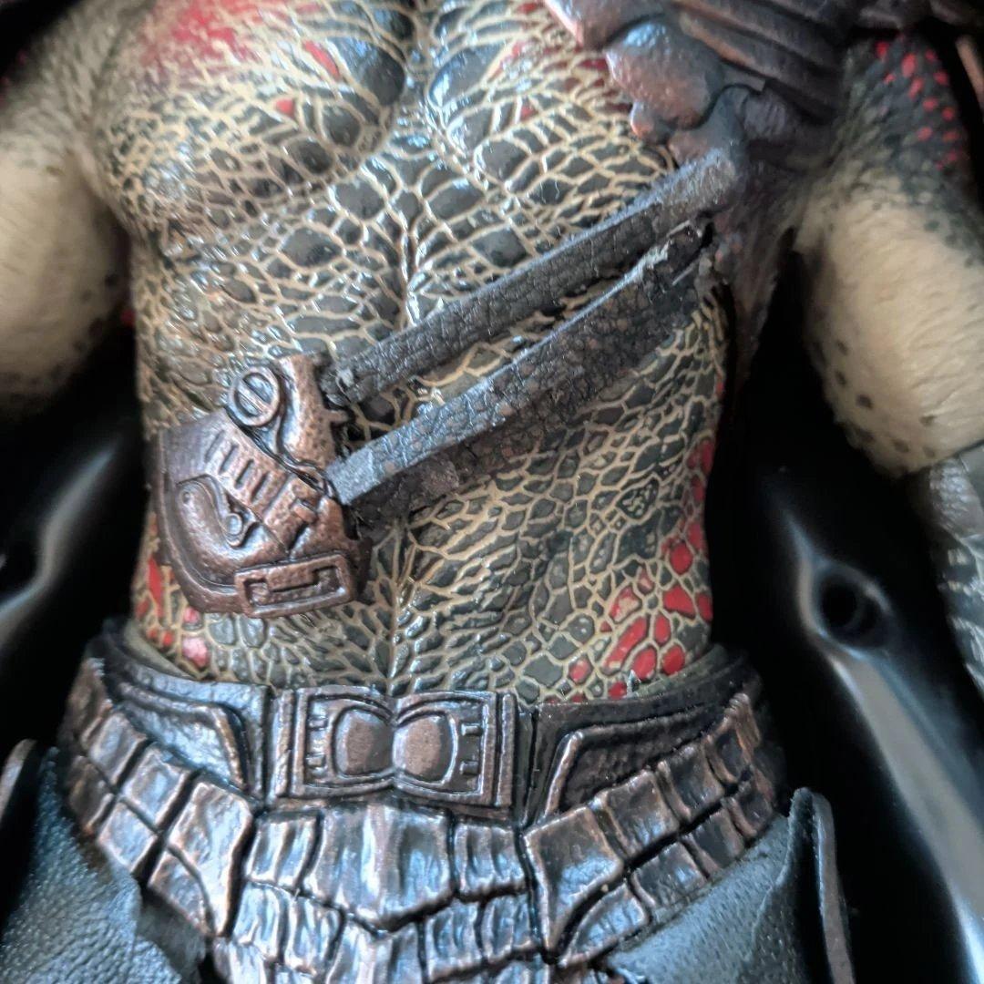 HOT TOYS Berserker Predator フィギュア