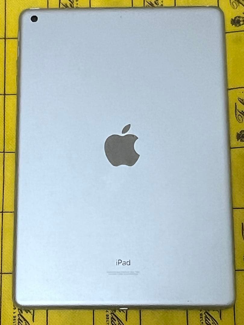 【ジャンク】Apple iPad 第9世代 シルバー 64GB
